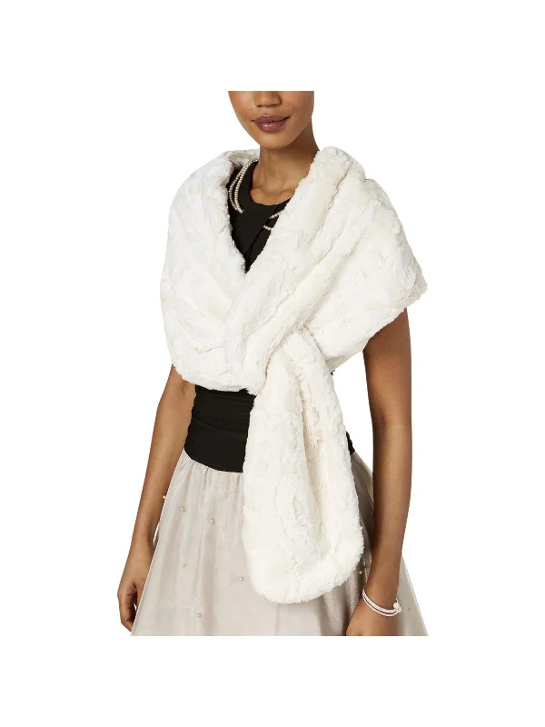 Womens Faux Fur Pull-Through Shawl/Wrap