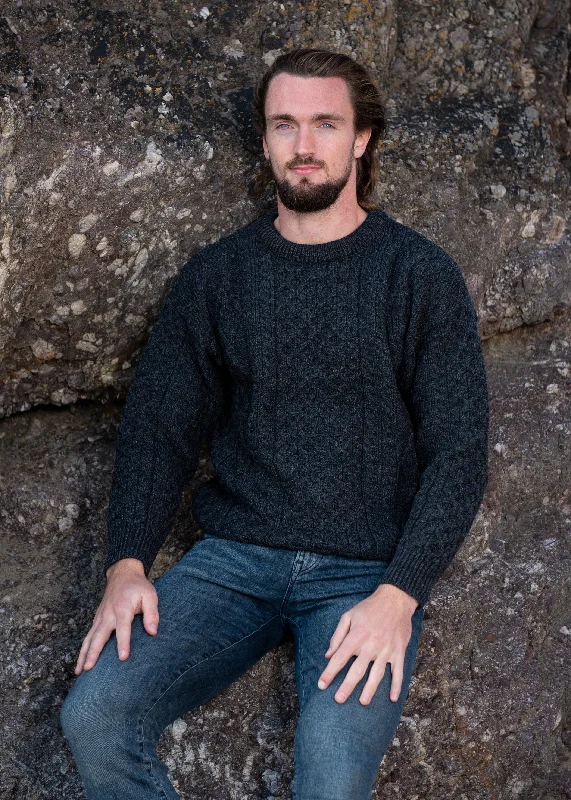 Inis Mor Aran Sweater | Charcoal