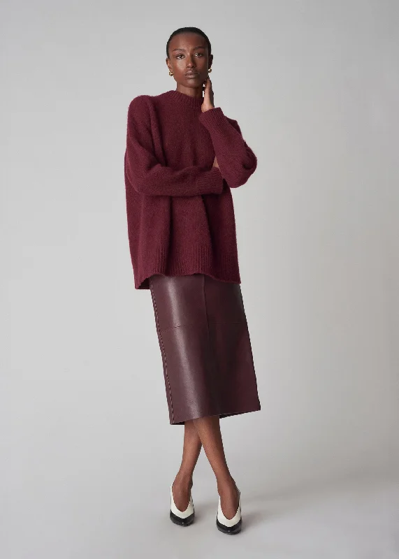 Boyfriend Crew Neck Sweater in Cashmere - Bordeaux