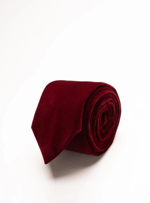 Burgundy corduroy style tie